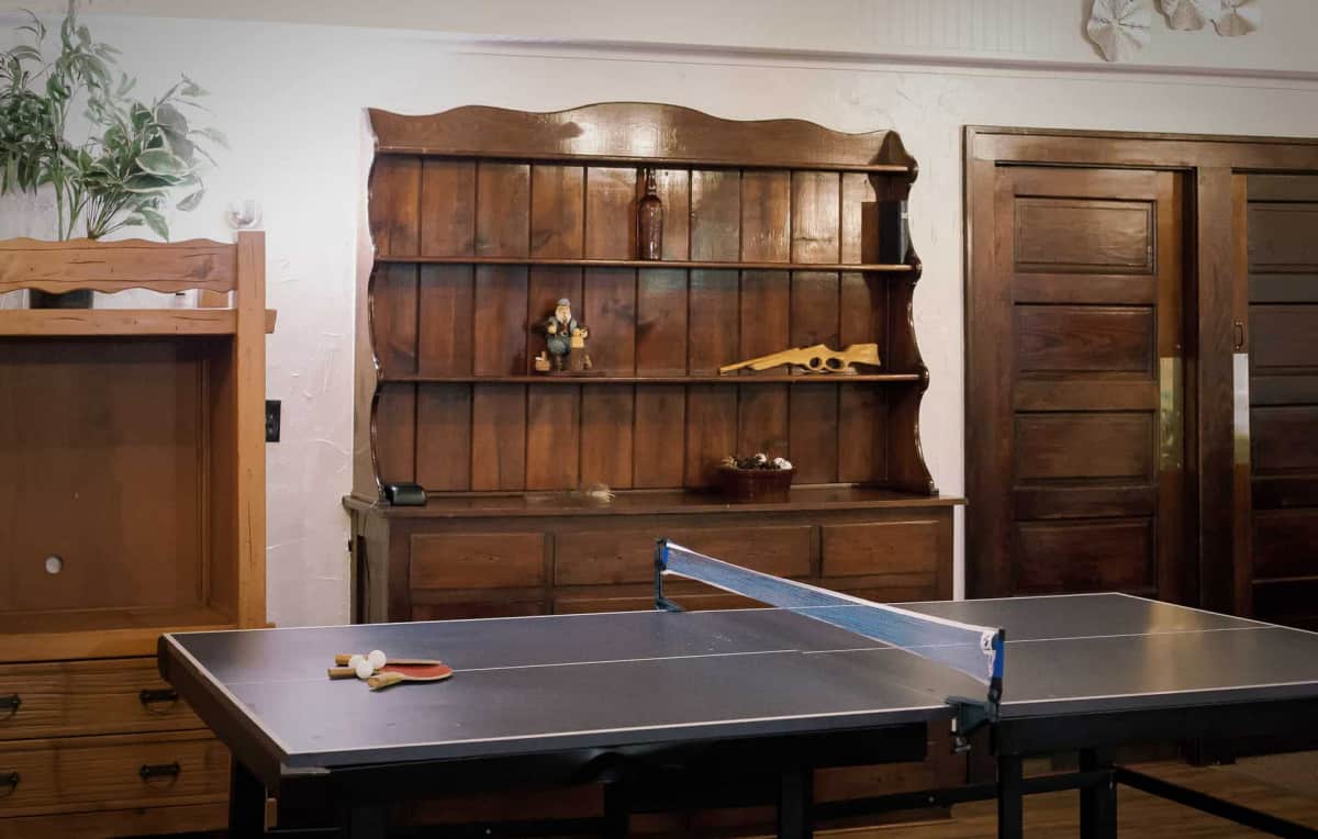 Group Lodge - Ping-Pong Table